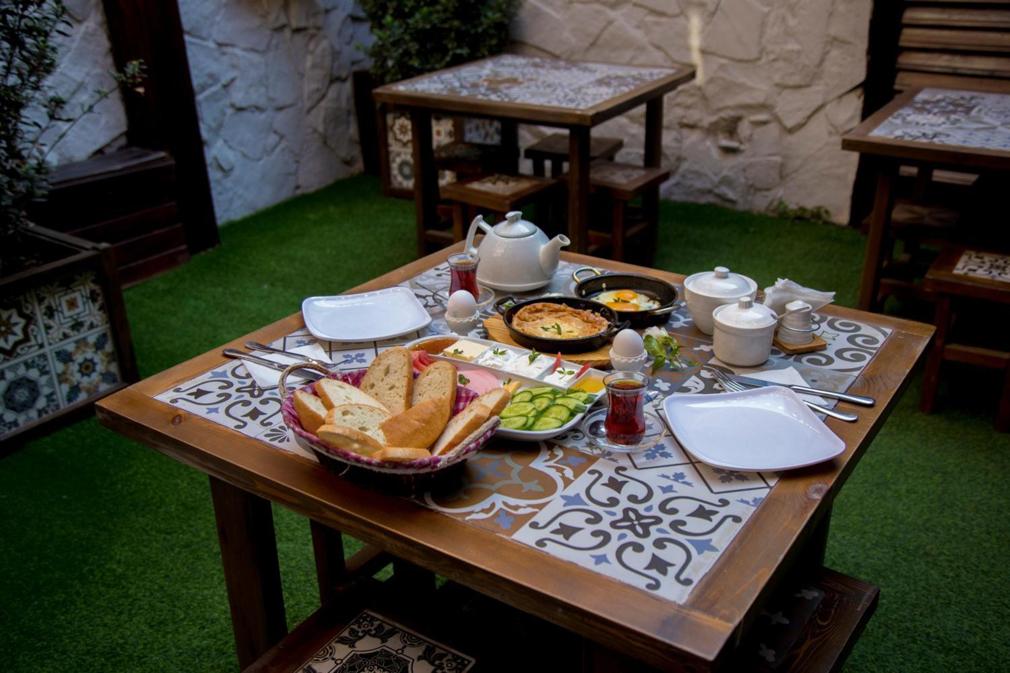 Castello Inn Baku Exterior foto